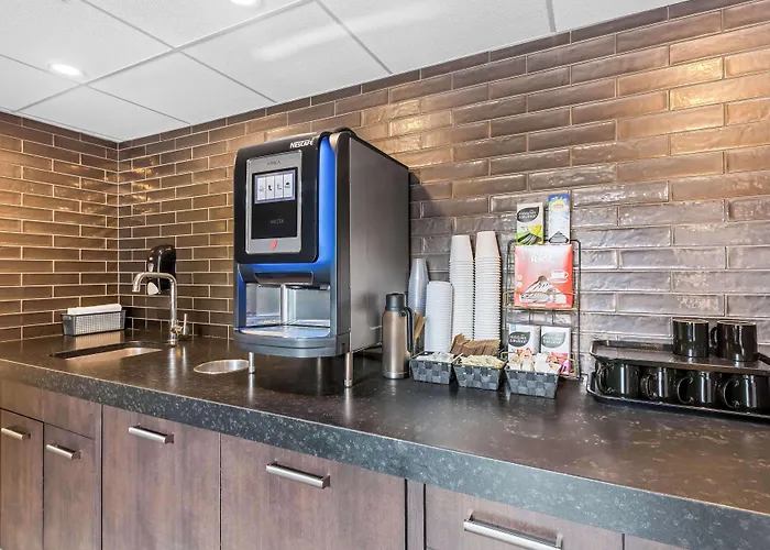 Best Western Plus Banff International Lodge