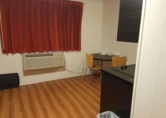 Motel 6 Cranbrook