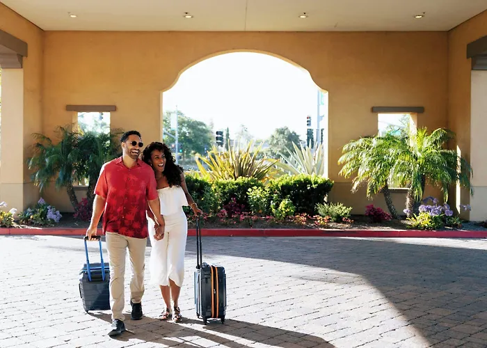 Courtyard By Marriott Santa Barbara Goleta