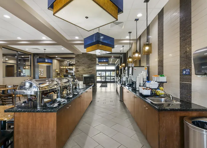 Best Western Plus Williston Hotel & Suites