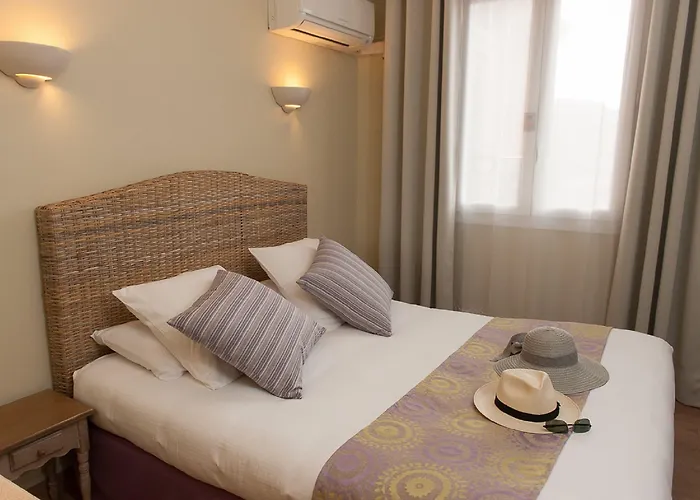 Hotel Sainte Anne - Apt