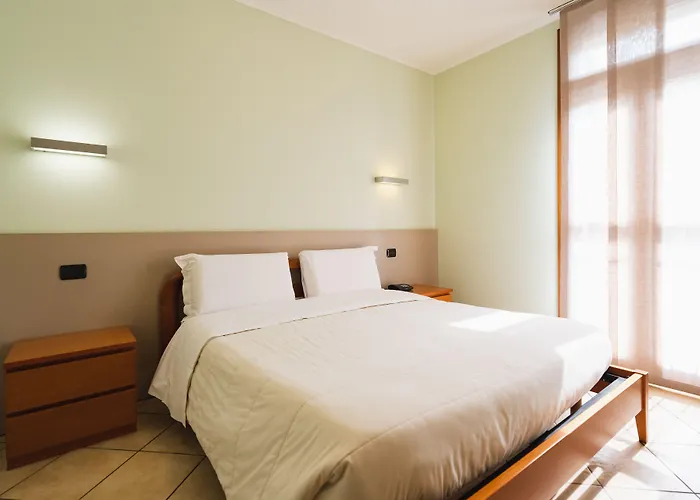 Parini Hotel