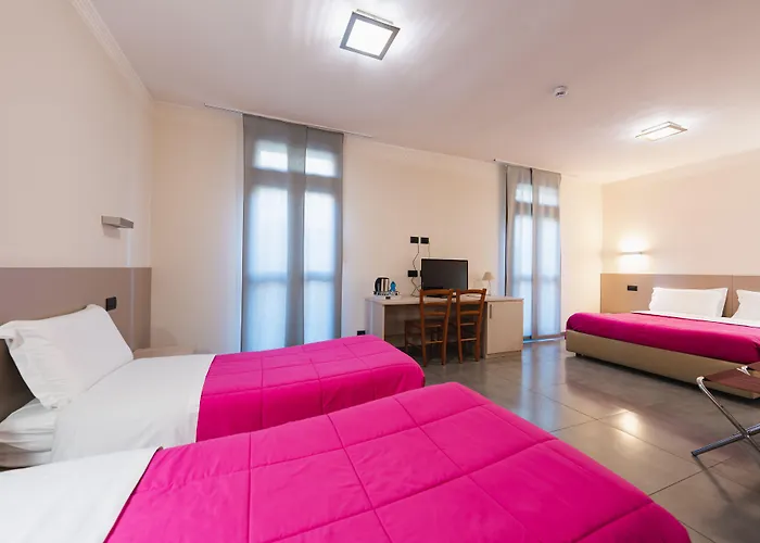 Parini Hotel