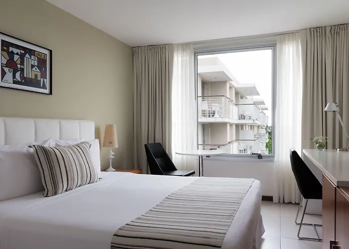 Real Colonia Hotel & Suites