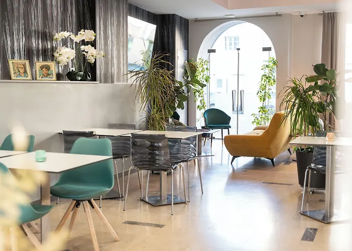 Grand Hotel Niort Centre