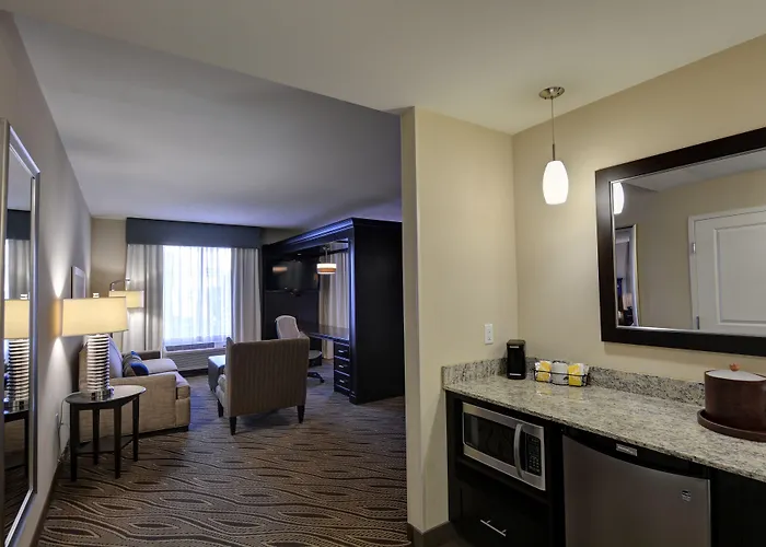 Hampton Inn & Suites Denver Airport / Gateway Park