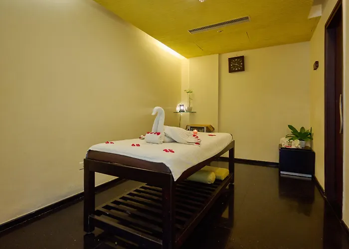 Flora Airport Hotel And Convention Centre Kochi