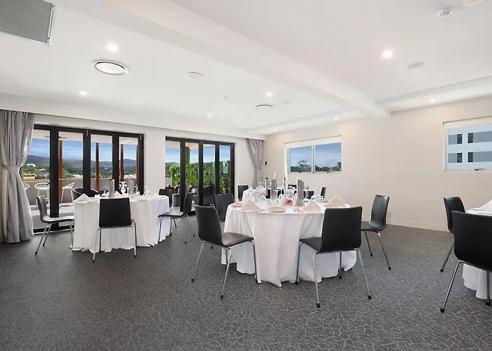 Jephson Hotel & Apartments
