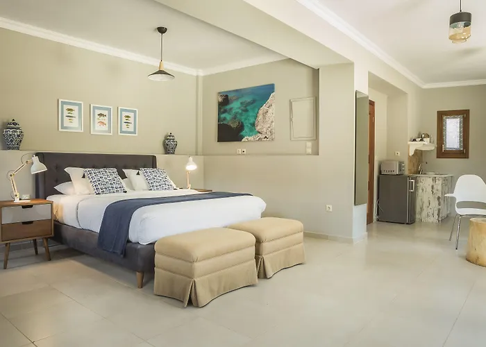Balhambra Suites - Adults Only