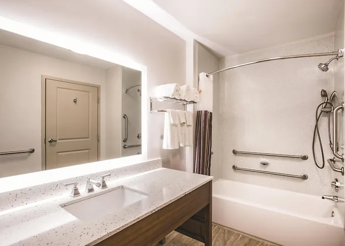 La Quinta By Wyndham Chambersburg