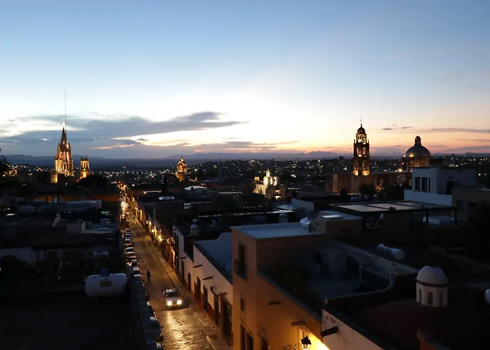 Casa Mia Suites