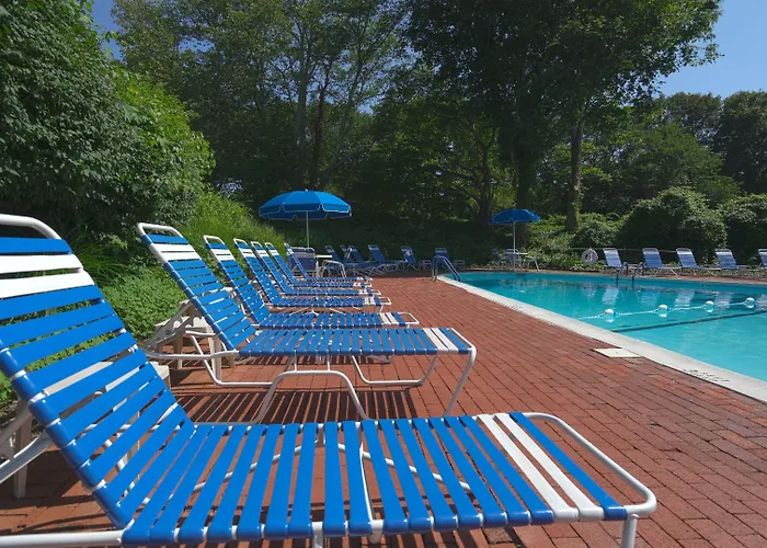 East Hampton House Resort