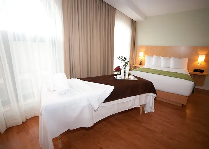 The Holman Grand Hotel