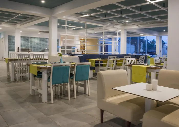 Sunset Beach Hotel