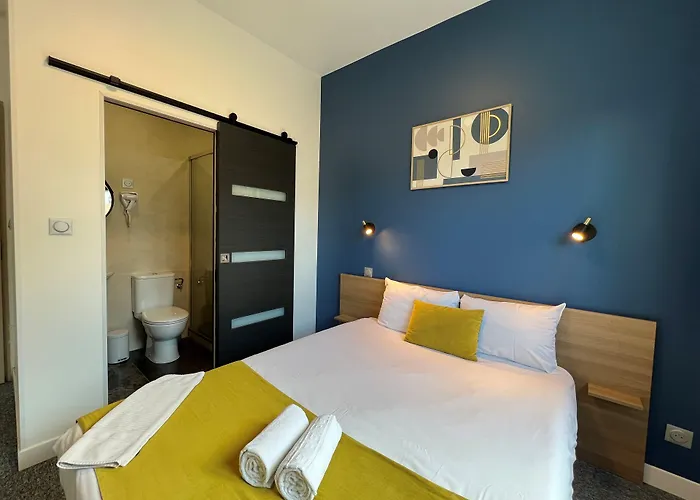 Brit Hôtel du Parc Niort Centre-Parking gratuit