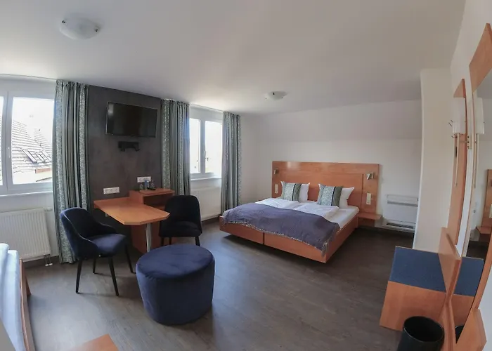 Hotel&Gästehaus Im Ziegelweg KLIMATISIERT Eintrittskarten für den Europa-Park erhalten Sie garantiert über uns