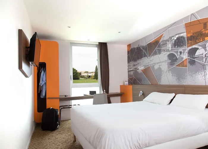 Brit Hotel Toulouse Colomiers – L’Esplanade
