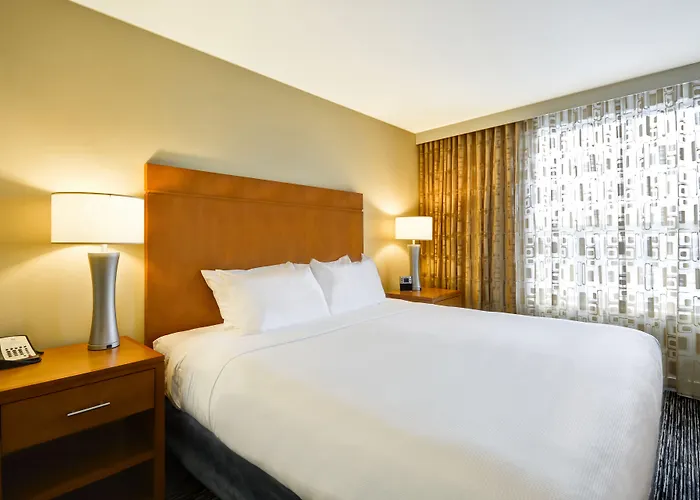 Hyatt House Naperville/Warrenville