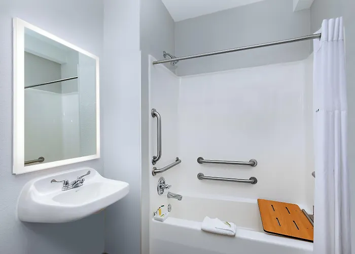 Microtel Inn And Suites By Wyndham
