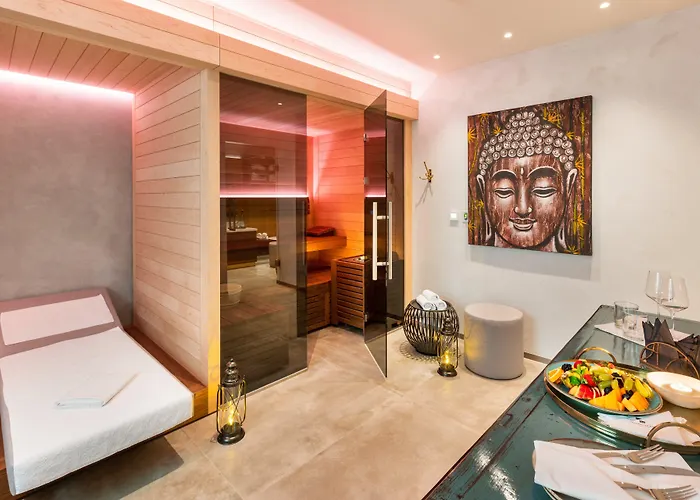 MOSAIC HOUSE Design Hotel
