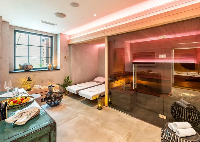MOSAIC HOUSE Design Hotel