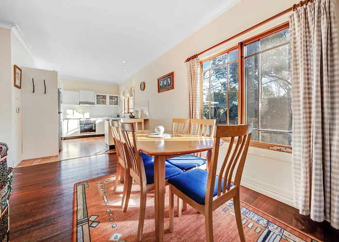 Whispering Pines Chalet & Cottages
