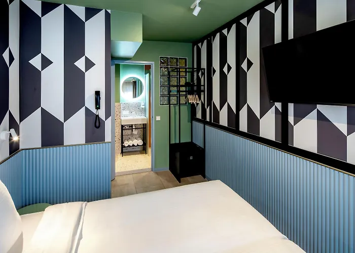 Tourist Inn One Amsterdam