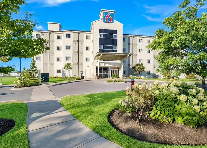 Motel 6-Kingston, On