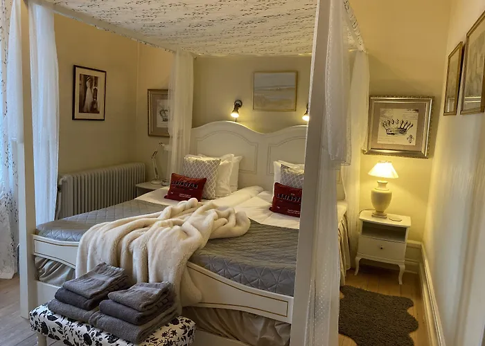 Strand Hotel