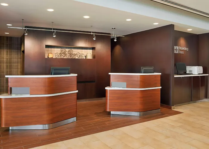 Courtyard By Marriott Kingston Highway 401