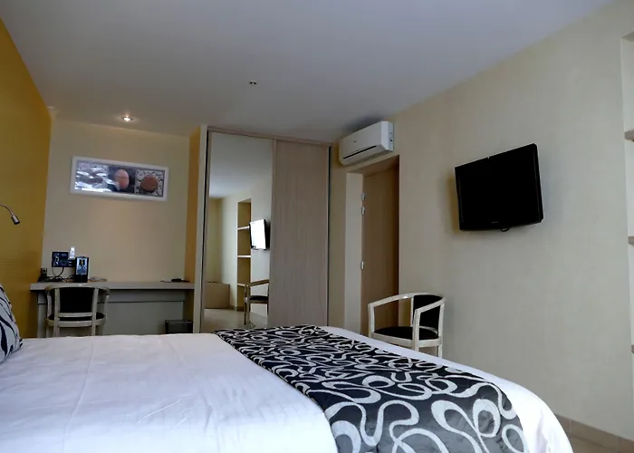 Logis Hotels Le Champalud Restaurant La Citadelle
