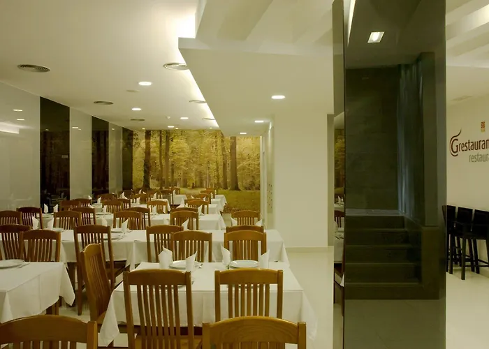 Hotel Genesis