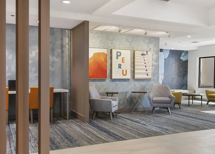 Holiday Inn Express Peru-Lasalle Area By Ihg