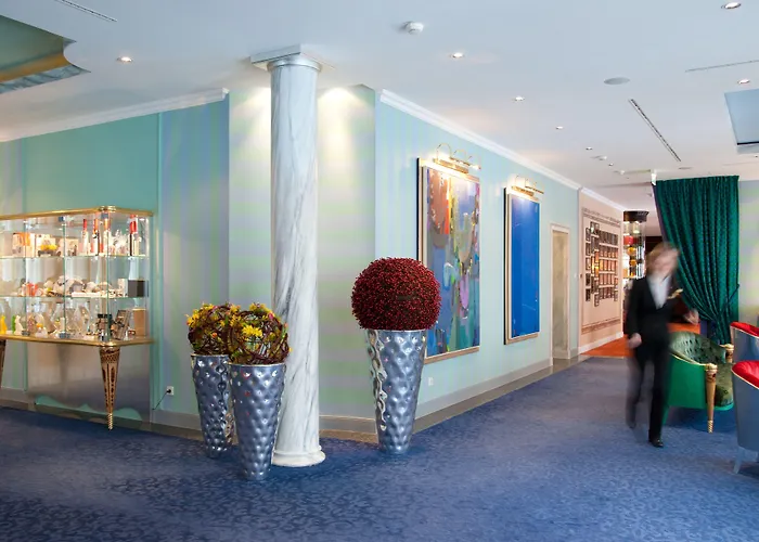 Relais & Chateaux Buelow Palais