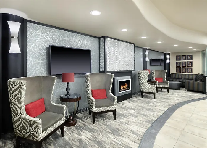 Best Western Premier Crown Chase Inn & Suites