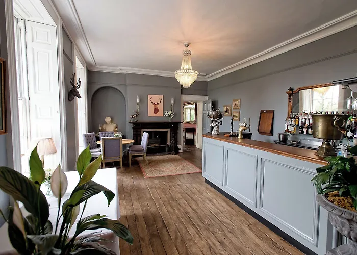 Glewstone Court Country House Hotel