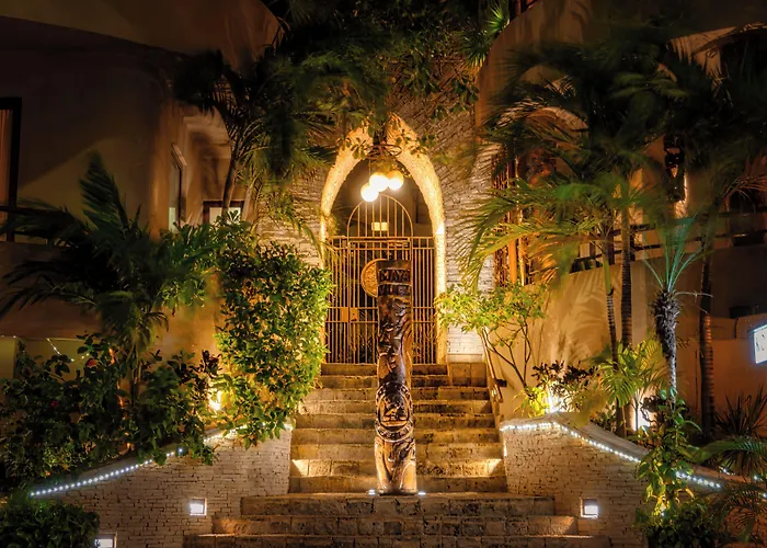 Maya Villa Condo Hotel And Beachclub