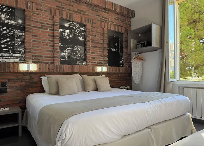 Ideal Sejour Cannes - Stylish Boutique Hotel with quiet garden