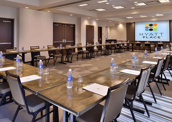 Hyatt Place Garden City