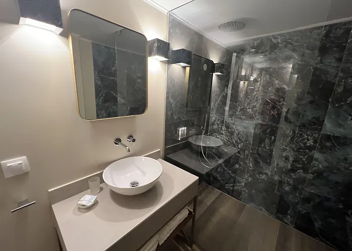 Pantheon City Hotel