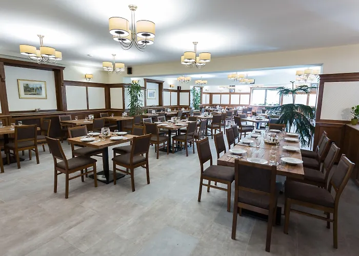 Révész Hotel, Restaurant&Rosa Spa
