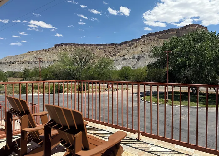 Cathedral Valley Inn