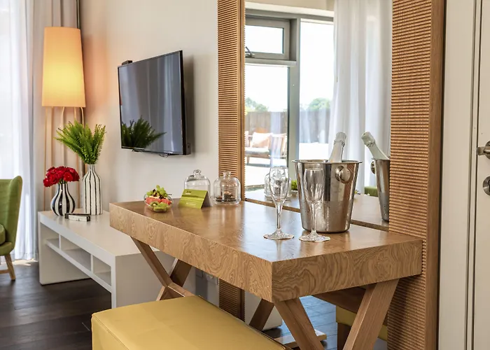 Sadot Hotel Ben Gurion Airport - An Atlas Boutique Hotel
