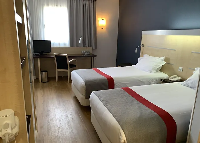 Holiday Inn Express Vitoria By Ihg