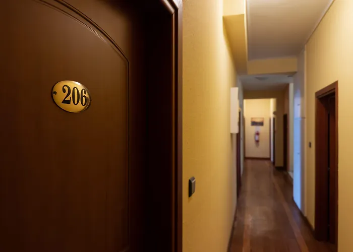 Anemoni Piraeus Hotel