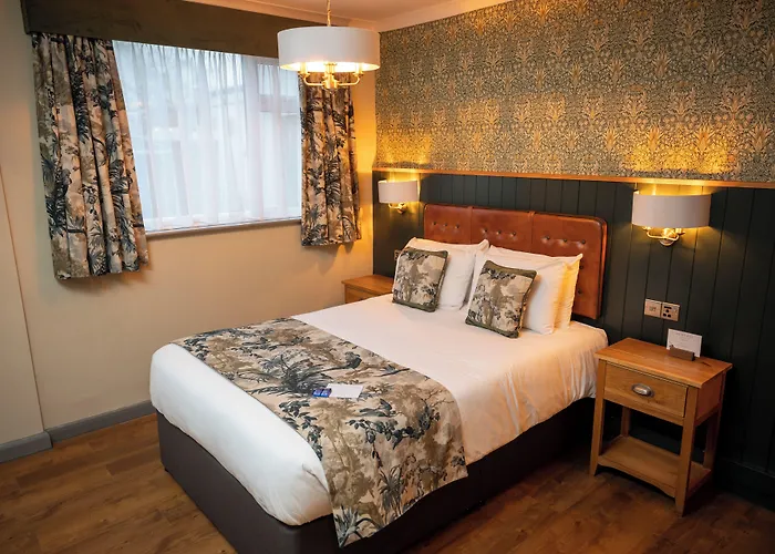 Riverside Hotel By Chef & Brewer Collection