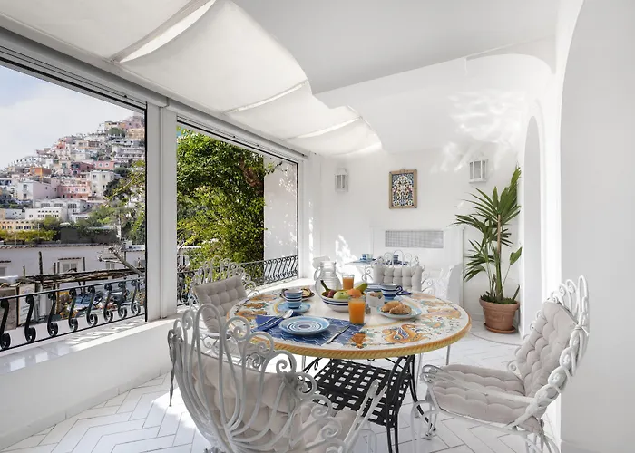 Hotel Bougainville