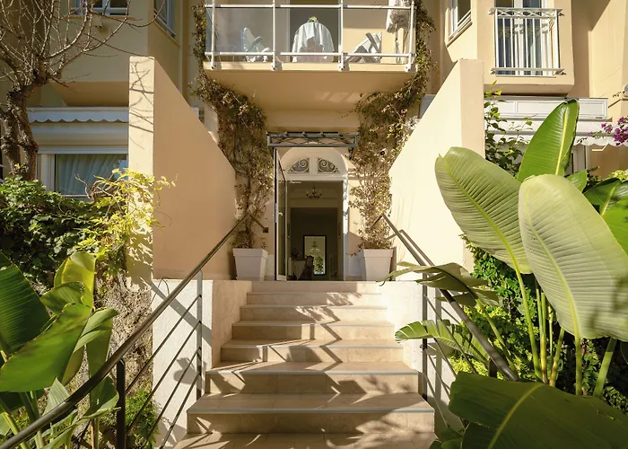 Hôtel Le Roquebrune
