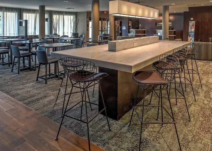 Courtyard By Marriott Troy