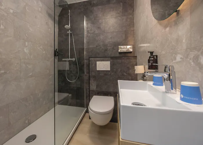 Fletcher Hotel La Ville Blanche